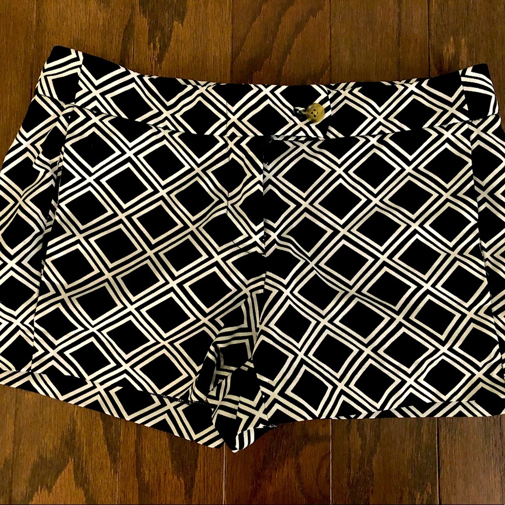 J Crew Factory Chino Shorts - Black and White Diamond Patterned 00